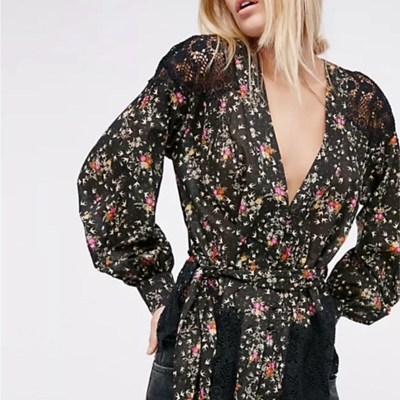 Antropologie Free People One Last Dance Printed
Bed Jacket Women's Size M - Picture 5 of 11